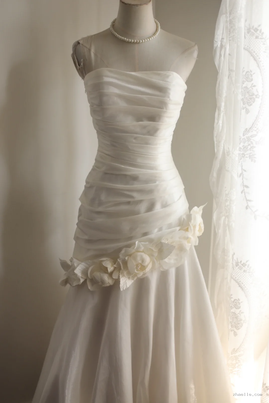 Ruched Bodice Mermaid Long Wedding Dress Cascading Floral Applique Formal Dresses - Zhaelle formal gown