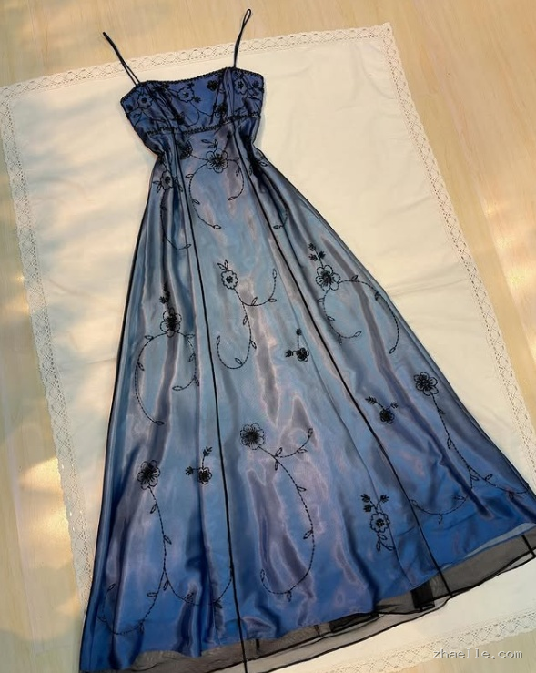 Vintage Blue Gradient Empire Prom Dresses Backless Romantic Beaded Evening Dresses - Zhaelle formal gown